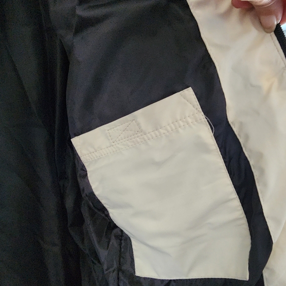 BNWT H&M Winter puffer jacket - Picture 2 of 9